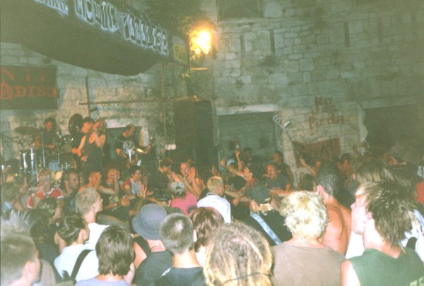 19990806_0002.jpg - click for next picture