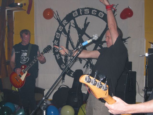 20040513_0017.jpg - click for next picture