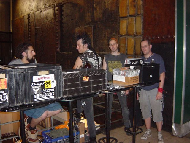 20040704_0037.jpg - click for next picture