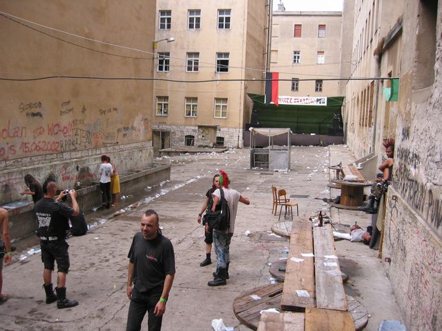 20040807_0078.jpg - click for next picture